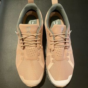 Women’s On Running Cloud Waterproof Shoes (Size 8, Color Rose/Lunar)